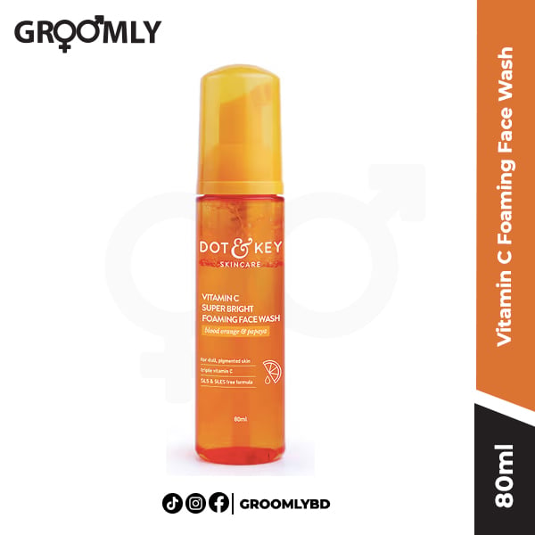 Dot and Key Vitamin C Foaming Face Wash 80ml pump bottle, an Indian, sulphate-free cleanser with Triple Vitamin C and Papaya Enzymes for brightening and fading dark spots.